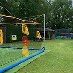 Camping Mobil Confortable Avec Terrasse Et équipement Complet - Api-1-52-601