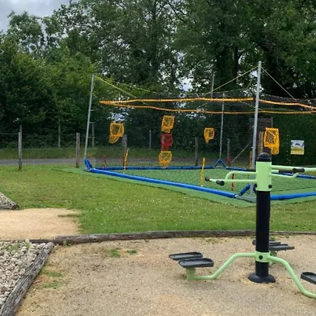 Mobil-home 32m², 3 Chambres, Terrasse Et Cuisine Equipee - Api-1-52-601