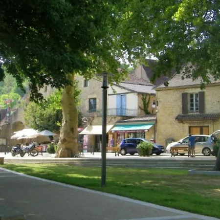 Kemp Mobil-home 32m², 3 Chambres, Terrasse Et Cuisine Equipee - Api-1-52-601 *