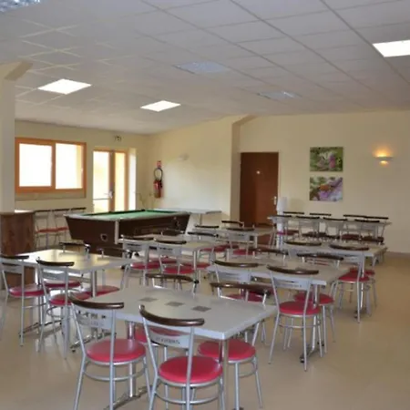 Mobil-home 32m², 3 Chambres, Terrasse Et Cuisine Equipee - Api-1-52-601 Limeuil