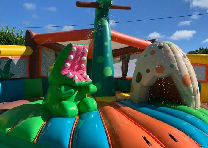 Mobil-home 32m², 3 Chambres, Terrasse Et Cuisine Equipee - Api-1-52-601 *