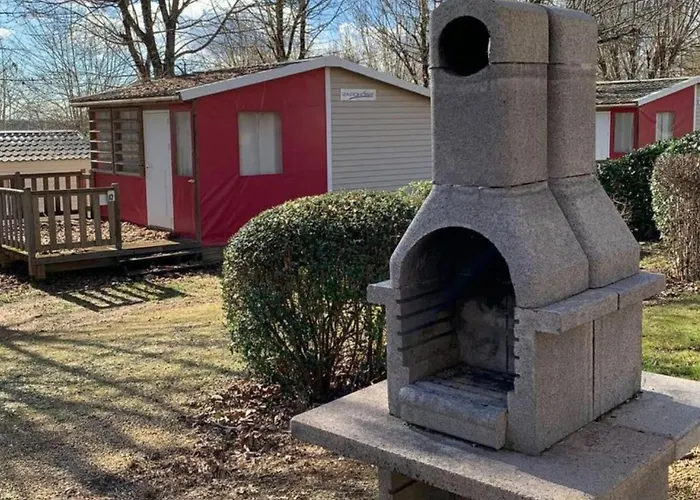 Mobil-home 32m², 3 Chambres, Terrasse Et Cuisine Equipee - Api-1-52-601 Campingplads *